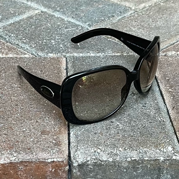 Gucci black sunglasses - Picture 9 of 13